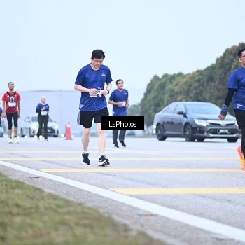 Runner Photo 7558487
