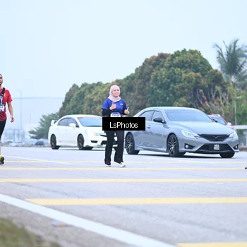 Runner Photo 7558492