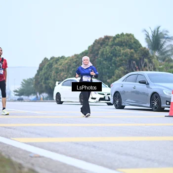 Runner Photo 7558493
