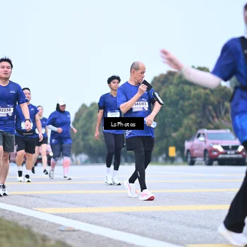 Runner Photo 7558511