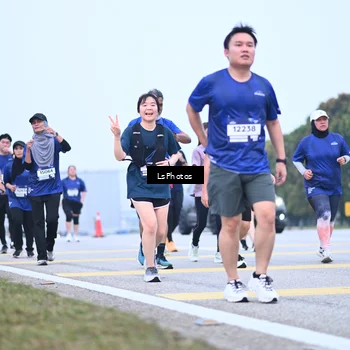 Runner Photo 7558512