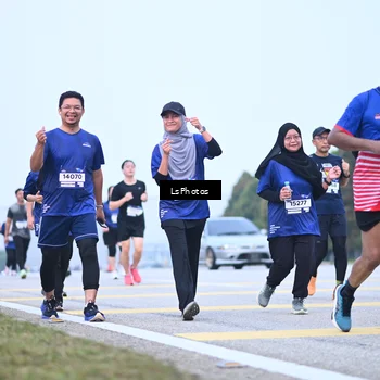 Runner Photo 7558515