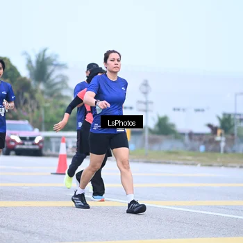 Runner Photo 7558538