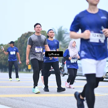 Runner Photo 7558539