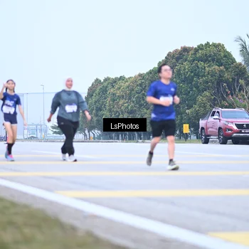 Runner Photo 7558550