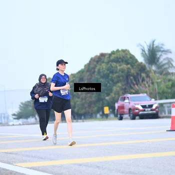Runner Photo 7558567