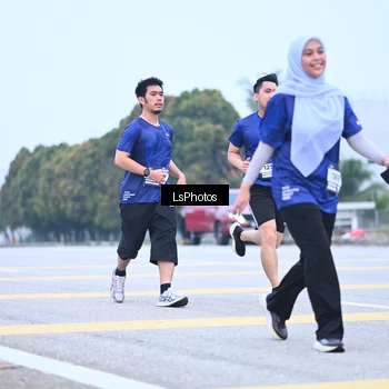 Runner Photo 7558575