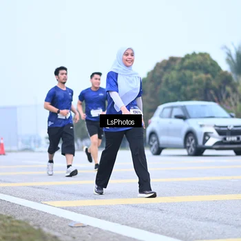 Runner Photo 7558576