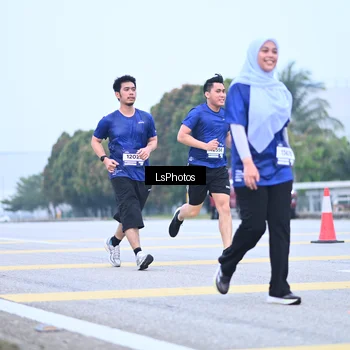 Runner Photo 7558577