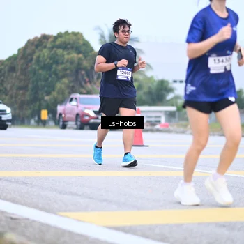 Runner Photo 7558580