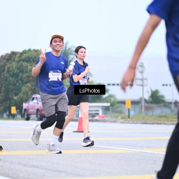 Runner Photo 7558591