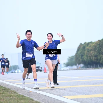 Runner Photo 7558598