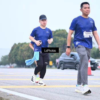Runner Photo 7558606