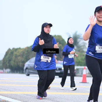 Runner Photo 7558608