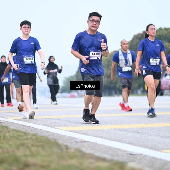 Runner Photo 7558615