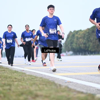 Runner Photo 7558616