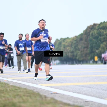 Runner Photo 7558620