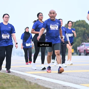 Runner Photo 7558624