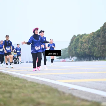 Runner Photo 7558628
