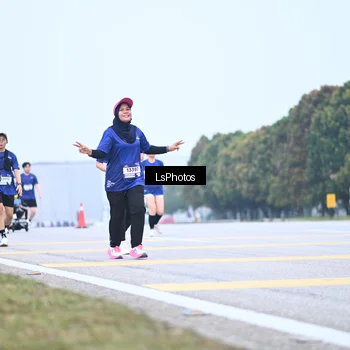 Runner Photo 7558631