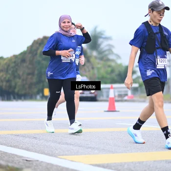 Runner Photo 7558639