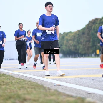 Runner Photo 7558644