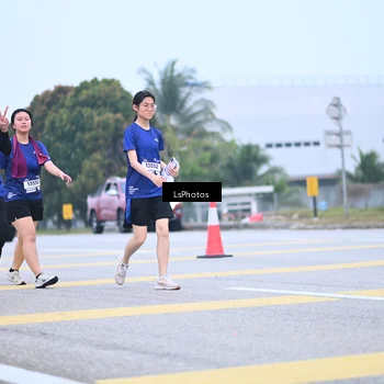Runner Photo 7558672