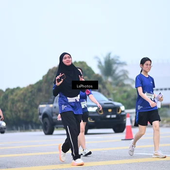 Runner Photo 7558676