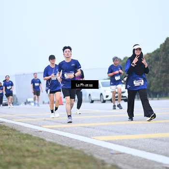 Runner Photo 7558681