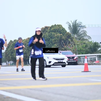 Runner Photo 7558683