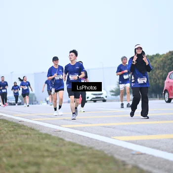 Runner Photo 7558691