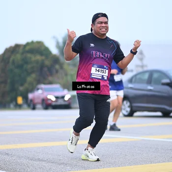 Runner Photo 7558693