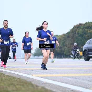 Runner Photo 7558697