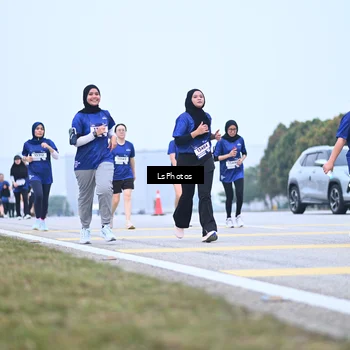 Runner Photo 7558702