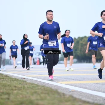 Runner Photo 7558703