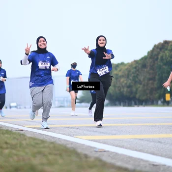 Runner Photo 7558711