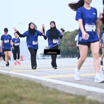 Runner Photo 7558740