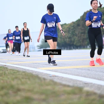 Runner Photo 7558742
