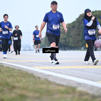 Runner Photo 7558743