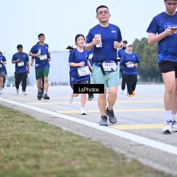 Runner Photo 7558751
