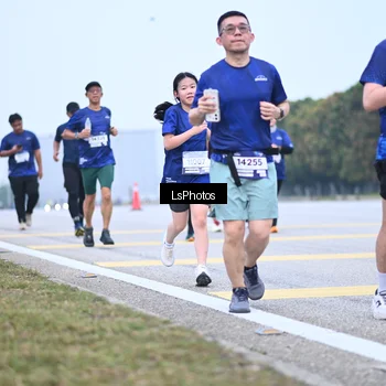 Runner Photo 7558753