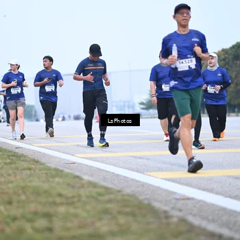 Runner Photo 7558758