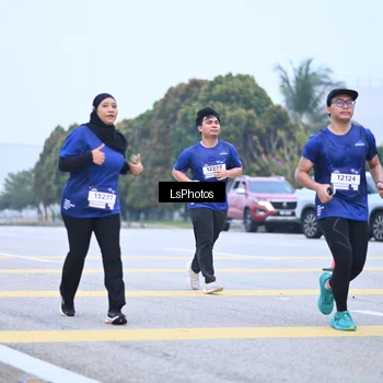 Runner Photo 7558769