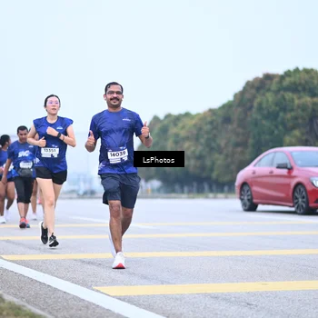 Runner Photo 7558786