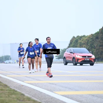 Runner Photo 7558797