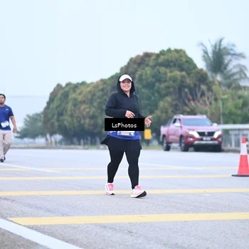 Runner Photo 7558799