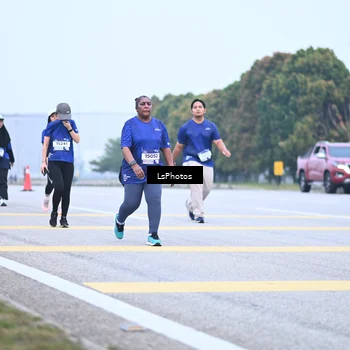 Runner Photo 7558800