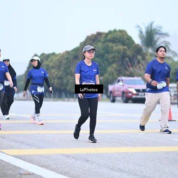 Runner Photo 7558806