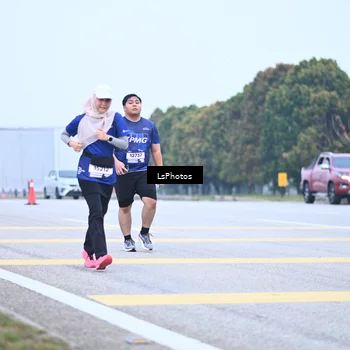 Runner Photo 7558812