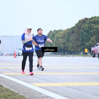 Runner Photo 7558817